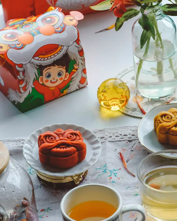 Imperial Gift Set mooncake gift presentation